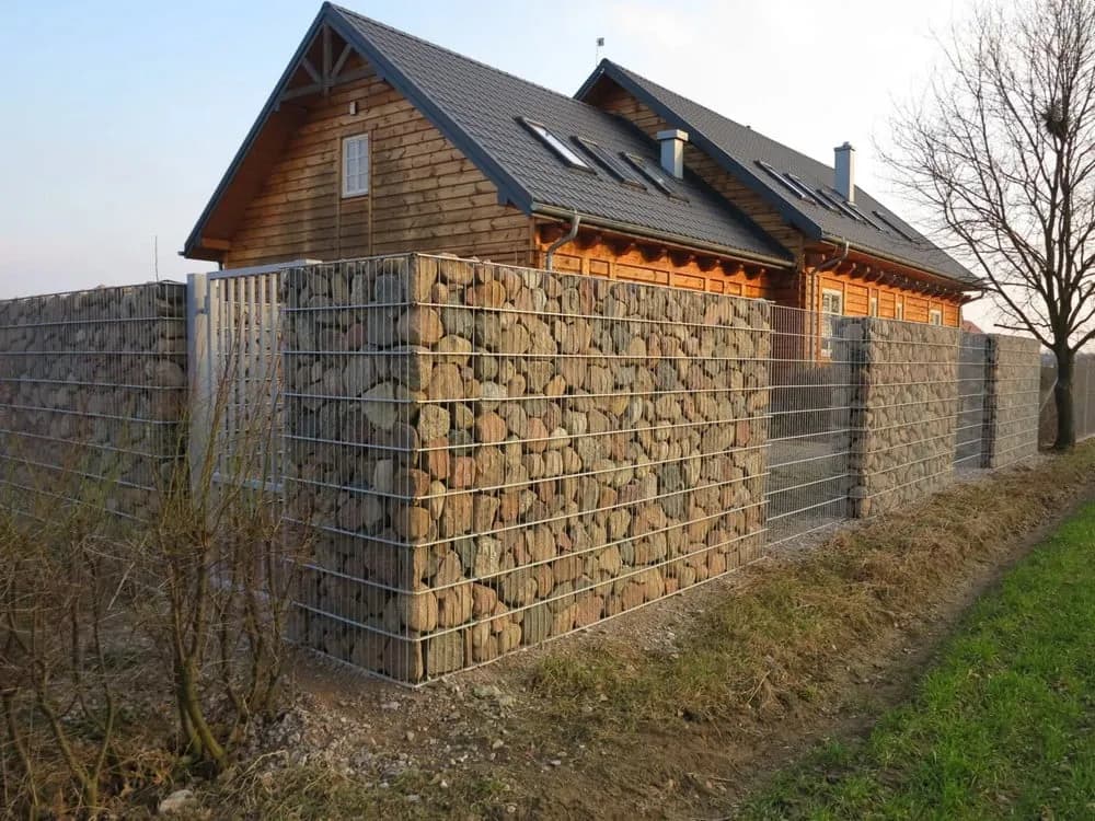 Ogrodzenie gabionowe z montażem: Poznaj realne koszty i ceny