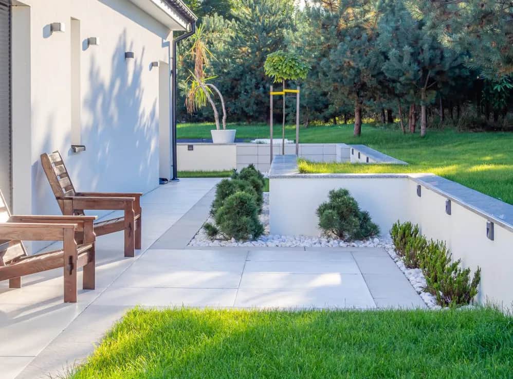 Czym ogrodzić taras, aby uniknąć kosztownych błędów w wyborze?