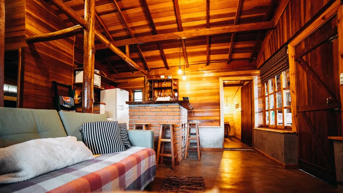 Jakie ogrzewanie do domu drewnianego? Poznaj najlepsze opcje