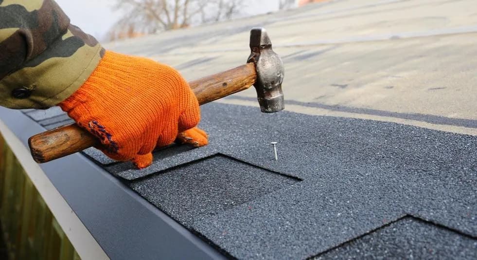 Papa pod gont bitumiczny: jak prawidłowo zastosować na dachu
