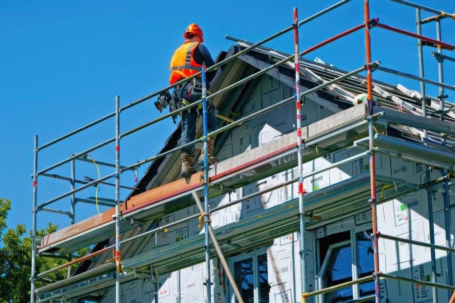 BHP na rusztowaniach a bezpieczeństwo i ryzyko wypadków